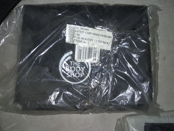 Bata Para Maquillar Negra Capa Corte Cabello Body Shop