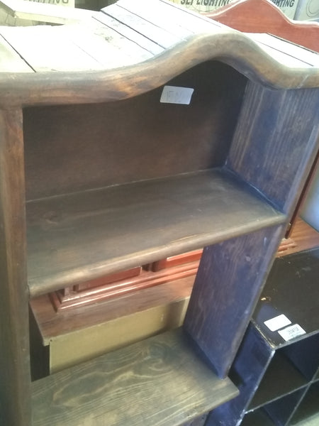 Mueble rústico de madera