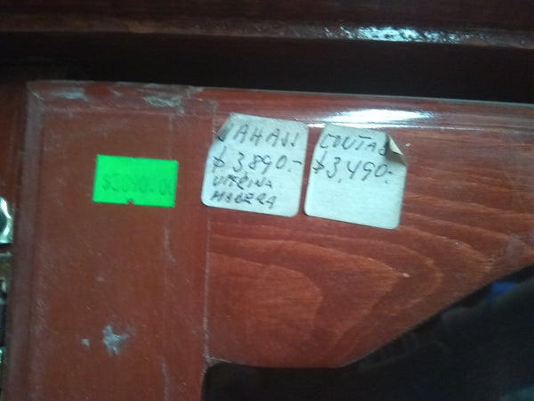 Mueble de madera