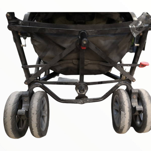 Carriola para paseo de bebé usada