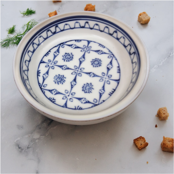 PLATO PARA MICROONDAS DE PORCELANA + CANASTA MIMBRE