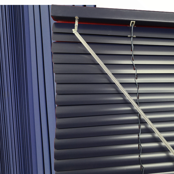 Persiana Aluminio Tipo Oficina Horizontal Extra Grande