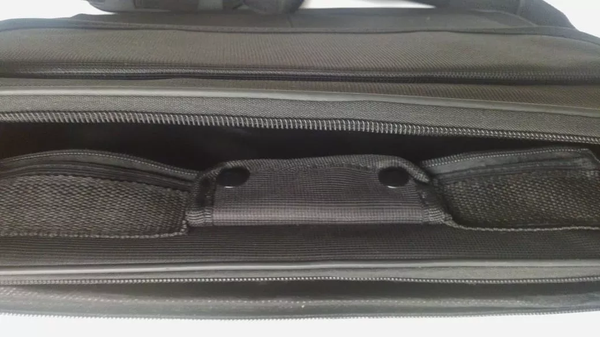 Maletín Para Computadora Portátil , Negro